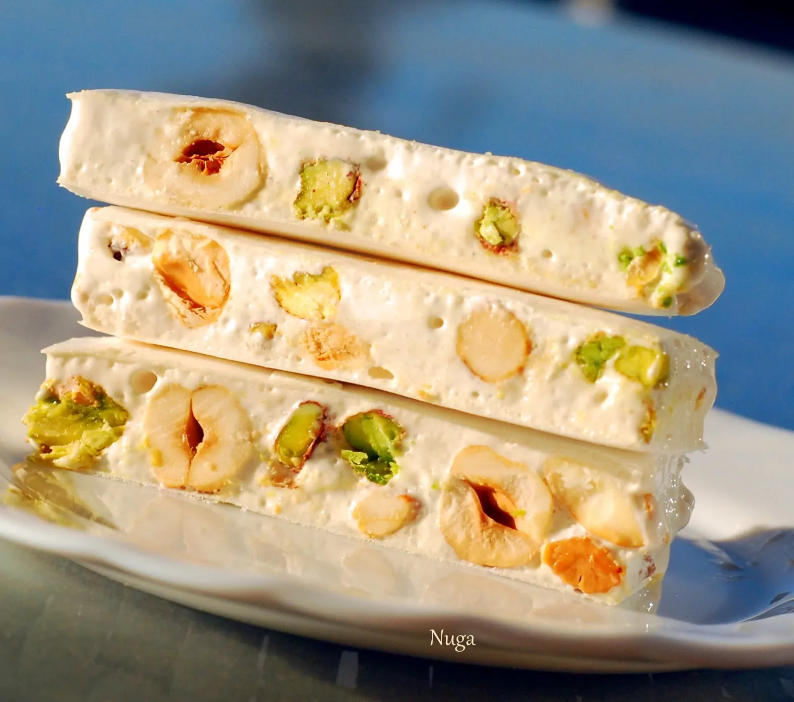 Torrone arba itališkas desertas nuga