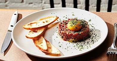 Beef steak Tartare - totoriškas bifšteksas