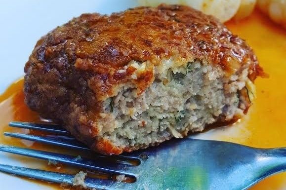 Sultingi cukinijų ir mėsos kepsniukai