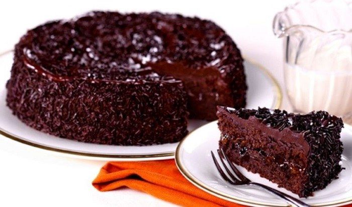 Šokoladinis tortas su romu