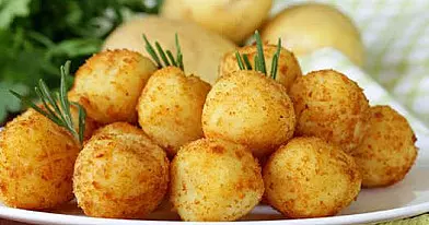 Bulvių kroketai su sūriu