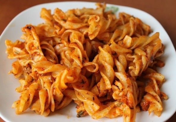 Makaronai su pomidorų pasta