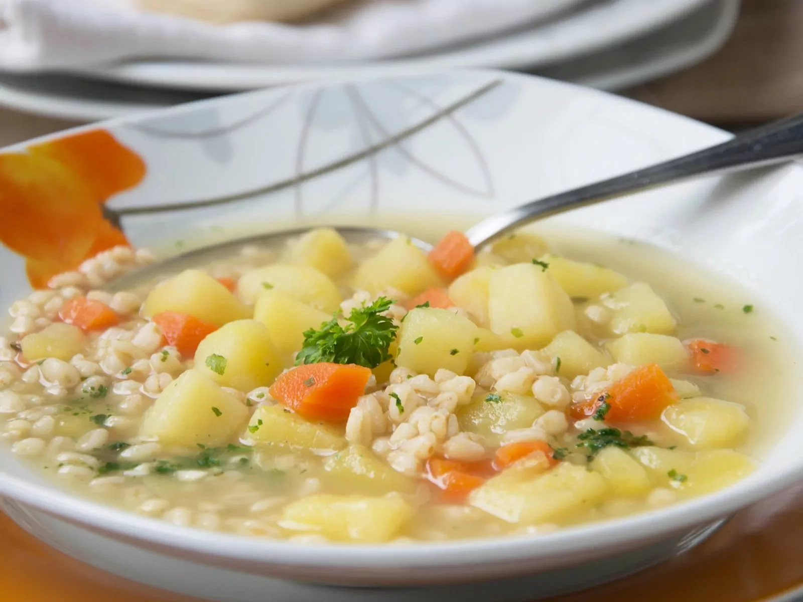 Vokiška perlinių kruopų sriuba (Graupensuppe) su šonine