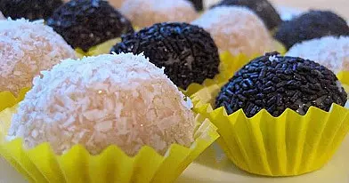 Brigadeiro branco - baltasis braziliškas saldumynas - saldainiai