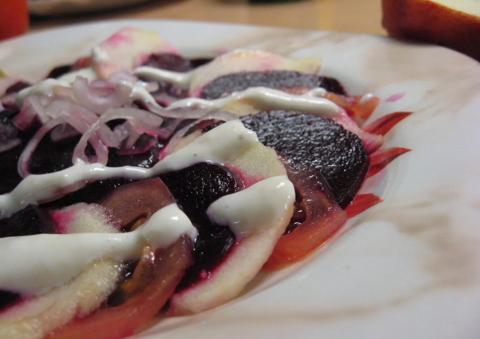 Vegetariškas Carpaccio (karpačio) be mėsos ir su burokėliais