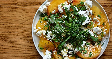 Pomidorai su feta sūriu