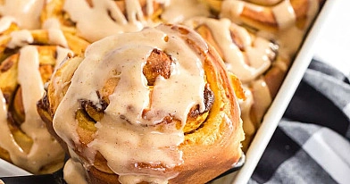 Pumpkin cinnamon rolls - cinamoninės bandelės su moliūgu