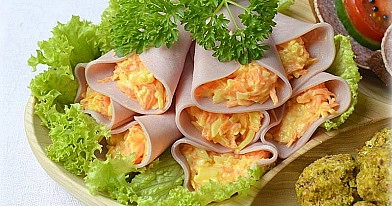 Užkanda: Kumpio suktinukai su įdaru - gimtadienio ar kokiai kitai šventei!