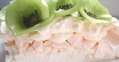 Tobulas desertas: Pavlova su kiviais - norėsite įsiminti receptą!