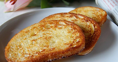 Eggy bread - kiaušininis keptas batonas pusryčiams