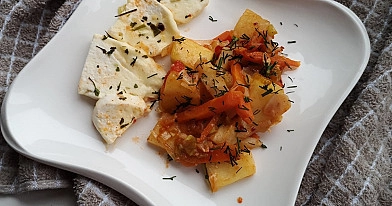 Skaniausias vegetariškas daržovių troškinys su varškės sūriu