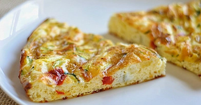 Tobuli pusryčiai: Kiaušinienė ar omletas? Fritata!