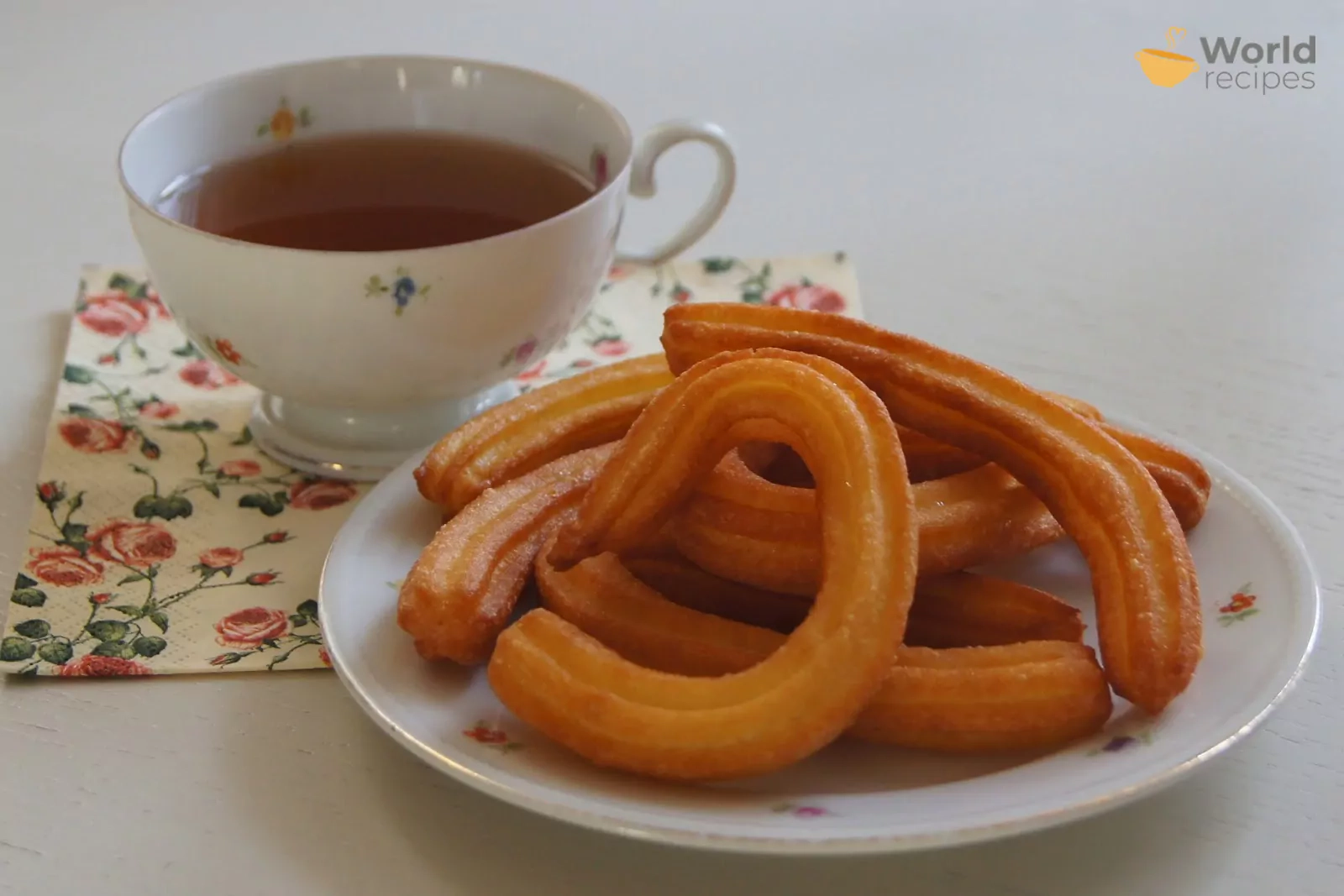 Ispaniški sviestiniai sausainiai Churros - Čiuros su pienu