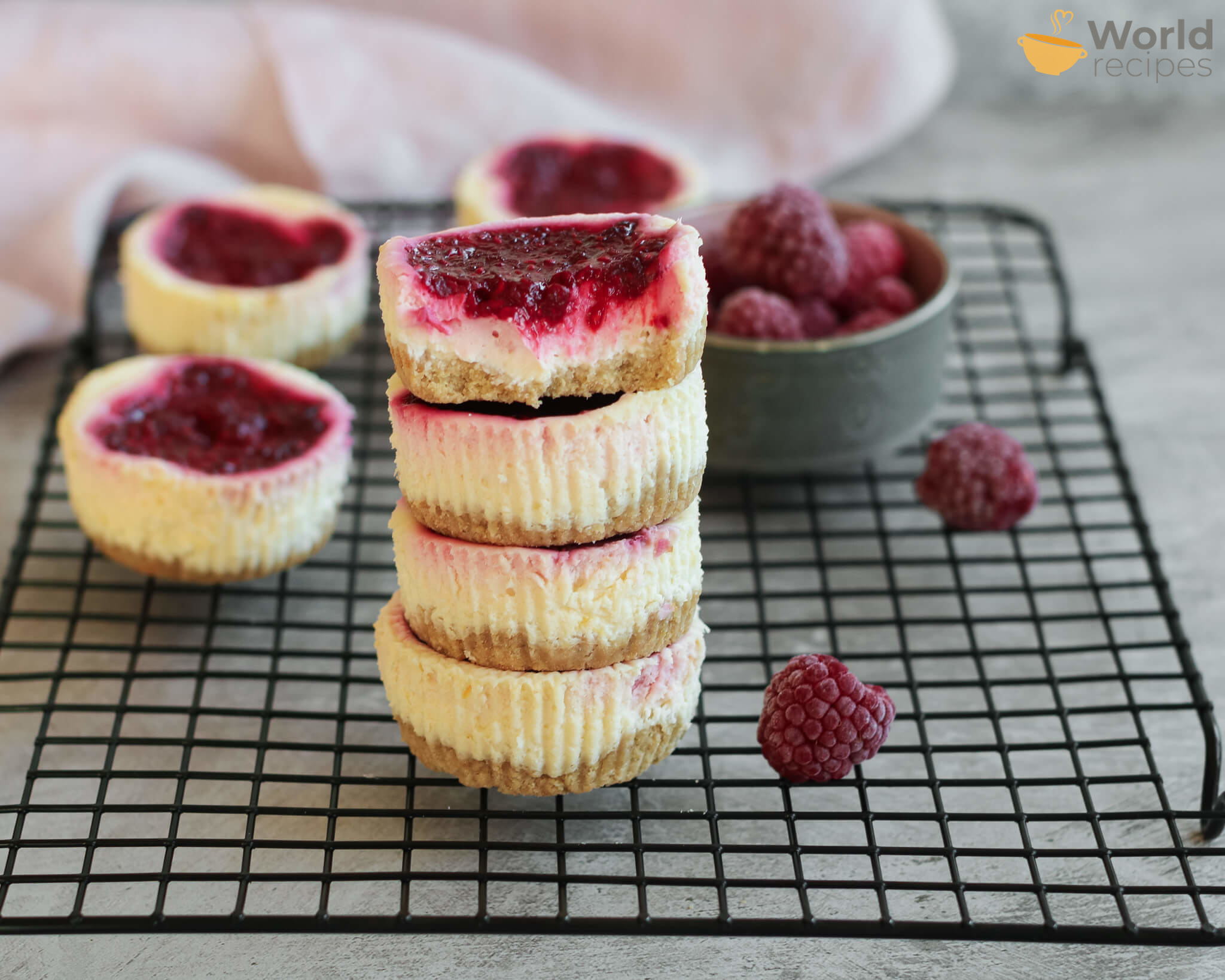 NAUJŲ METŲ MENIU - 20 GREITŲ UŽKANDŽIŲ, KARŠTŲ PATIEKALŲ IR DESERTŲ RECEPTŲ