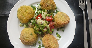 Cukinijų kroketai su sūriu