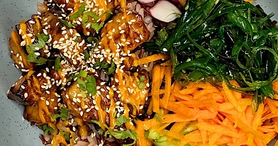 Teriyaki lašišos dubenėlis