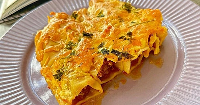 Cannelloni arba faršu įdaryti makaronai su sūriu