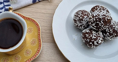 Švediški kakaviniai kamuoliukai - chokladbollar saldainiai