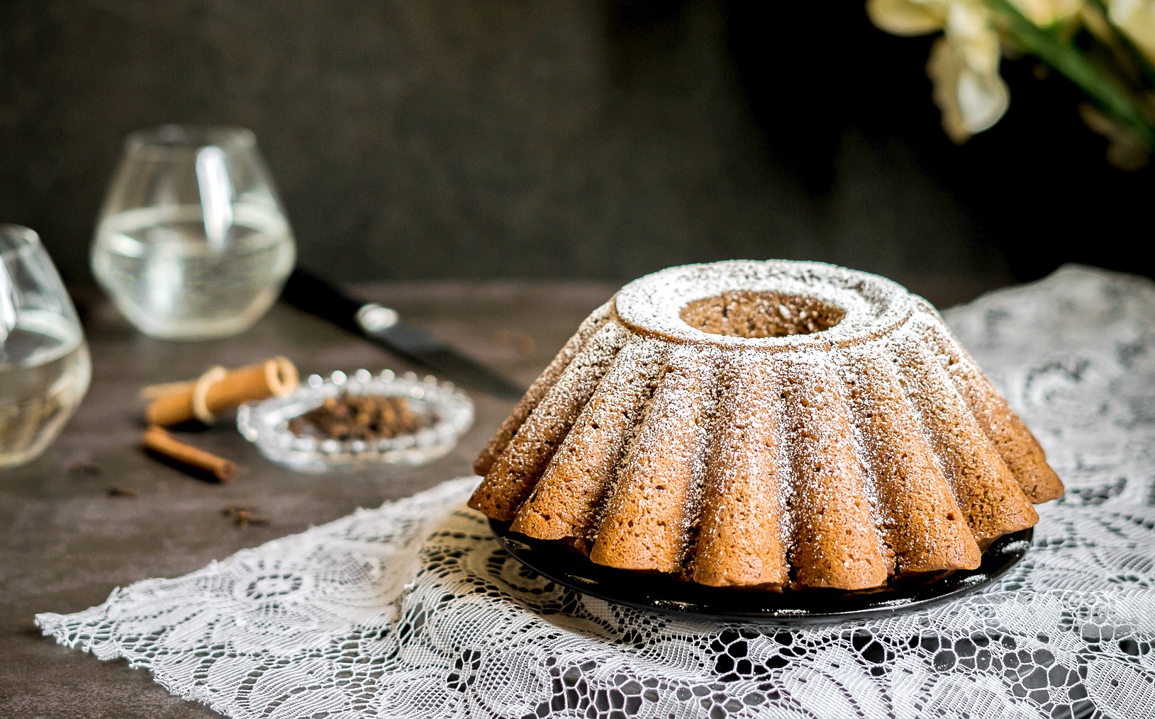 ŠVENTINIAI KALĖDŲ PATIEKALAI - 18 UŽKANDŽIŲ, SALOTŲ, KARŠTŲ IR DESERTŲ RECEPTŲ