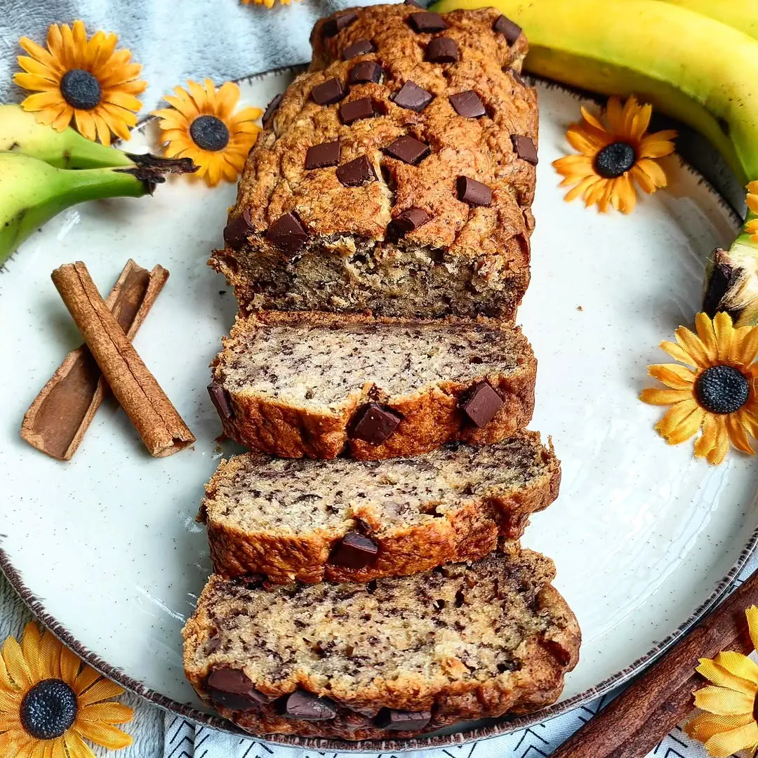 Minkšta bananų duona su cinamonu ir šokolado gabaliukais