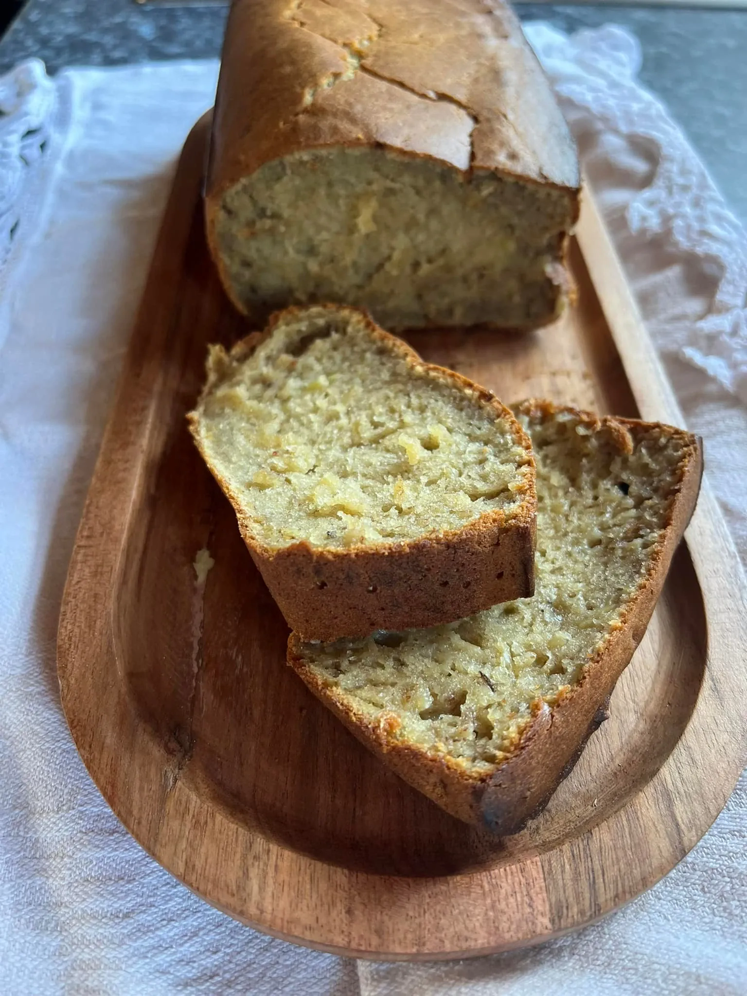 Bananų duona, kepta karšto oro gruzdintuvėje