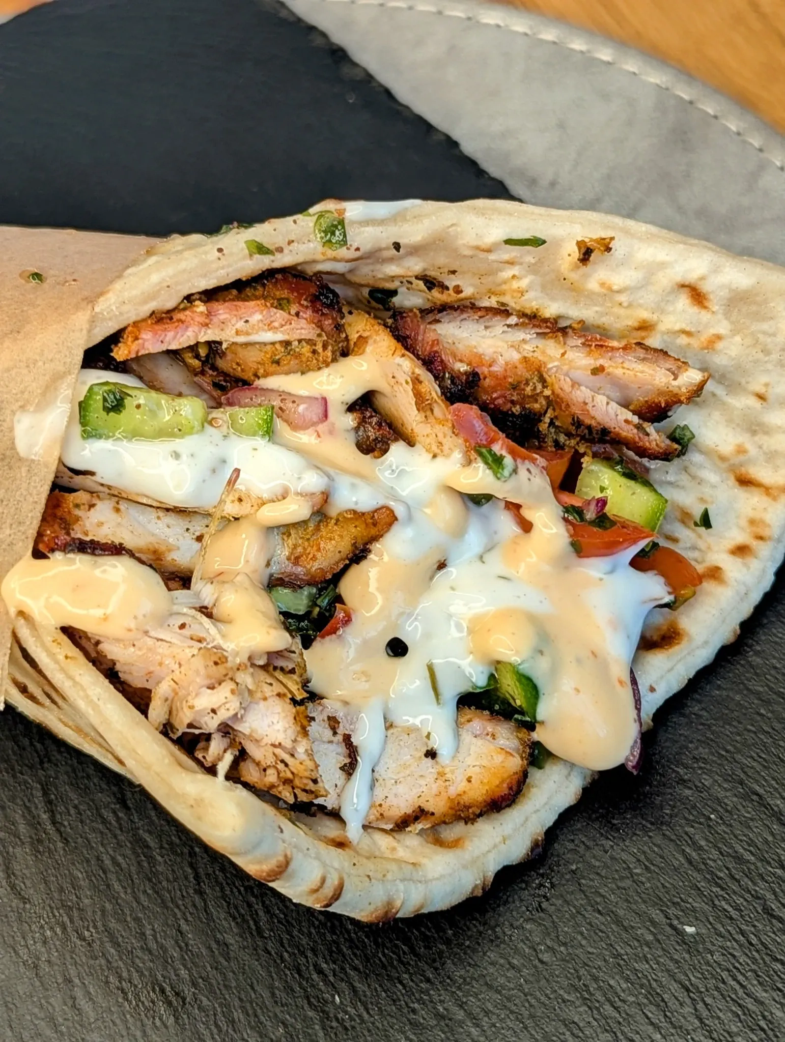 Turkiška vištienos šavarma (shawarma) arba kebabas