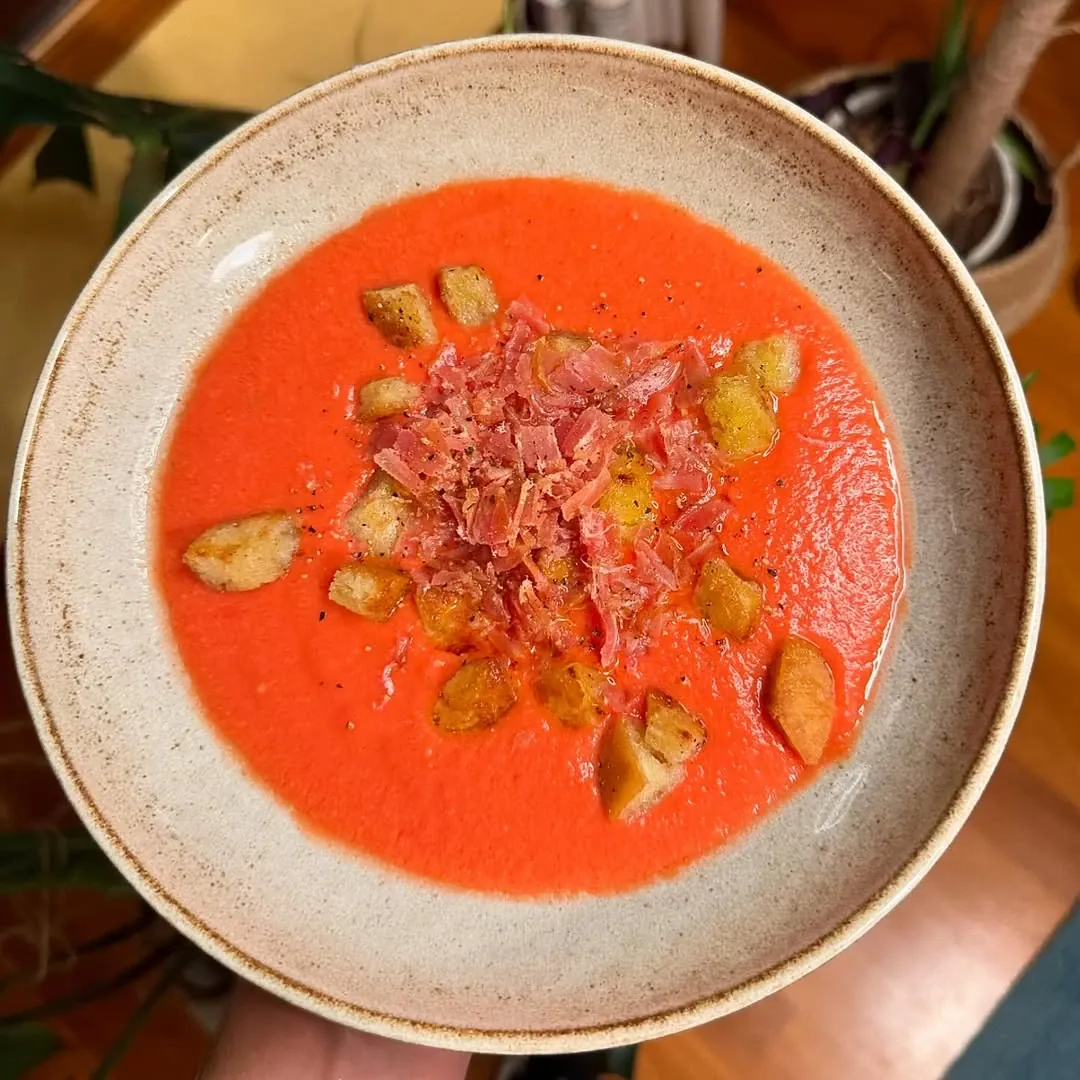 Salmorejo - šalta, kreminė pomidorų sriuba 🍲