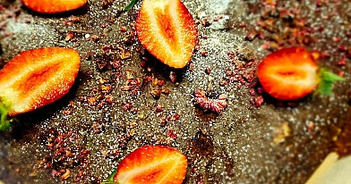 Bananinis šokoladinis pyragas be kiaušinių ir riebalų