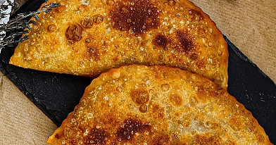 Totoriški čeburekai su kiauliena