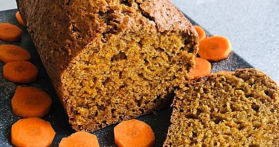 Veganiškas morkų pyragas be kiaušinių ir pieno produktų