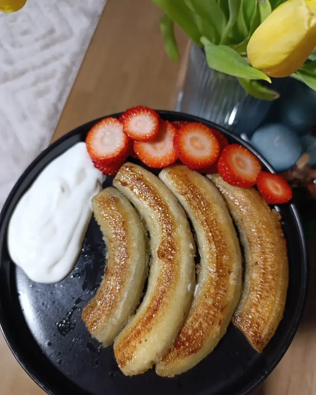 Orkaitėje kepti bananai su medumi