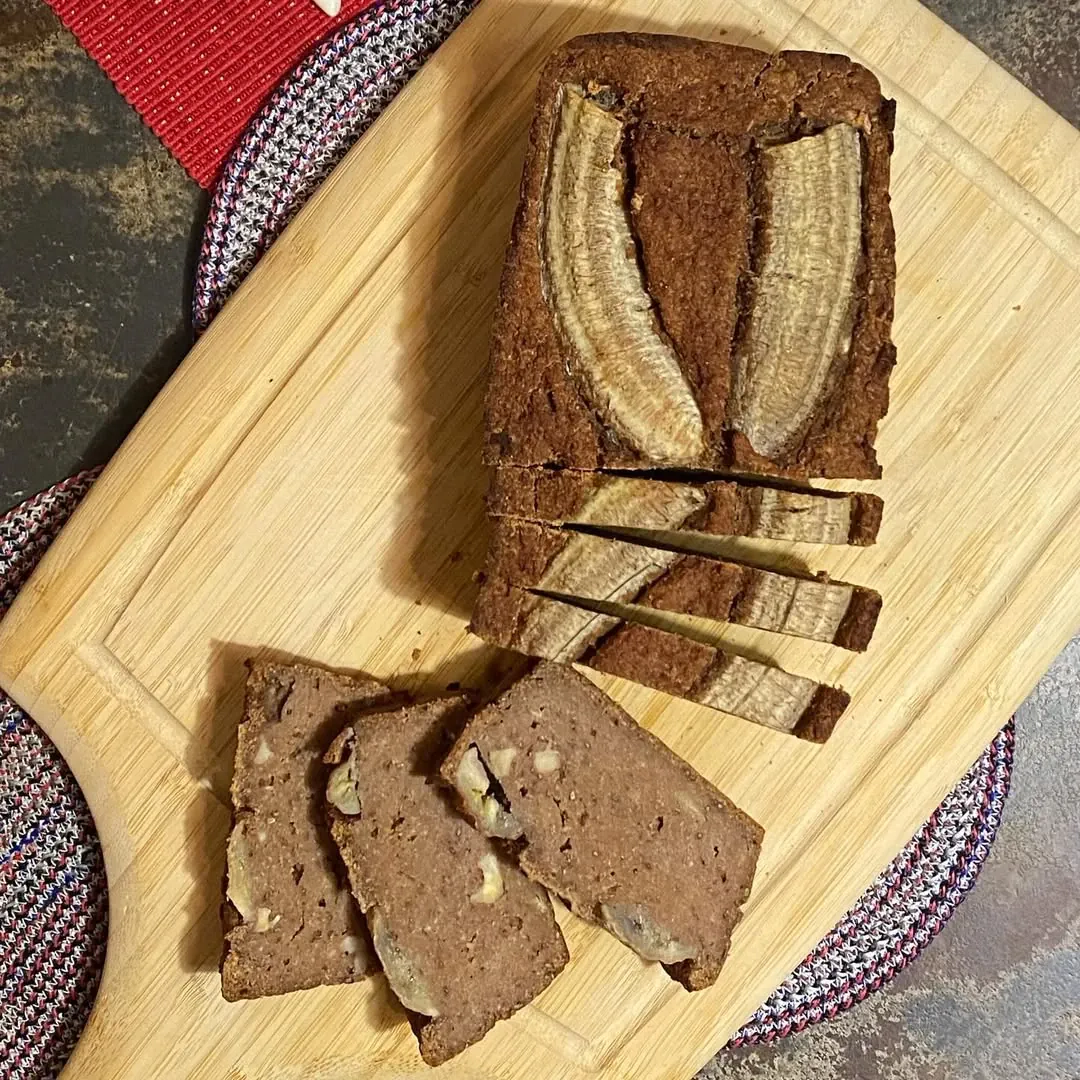 Veganiška bananų duona - pyragas