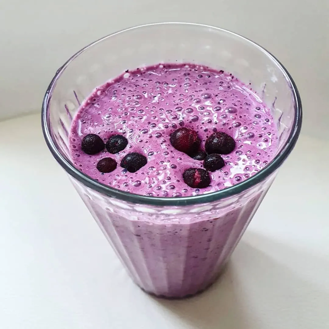 Mėlynių smoothie - glotnutis su bananais