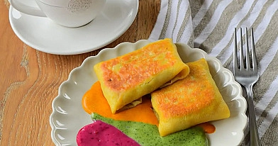 Lietiniai blynai su bananų įdaru ir cinamonu