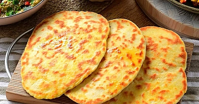Minkštos naminės veganiškos Naan duonelės