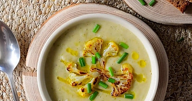 Veganiška kreminė kalafiorų ir baltųjų pupelių sriuba 🥣