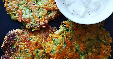 Blyneliai su cukinija, paprika ir bulvėmis