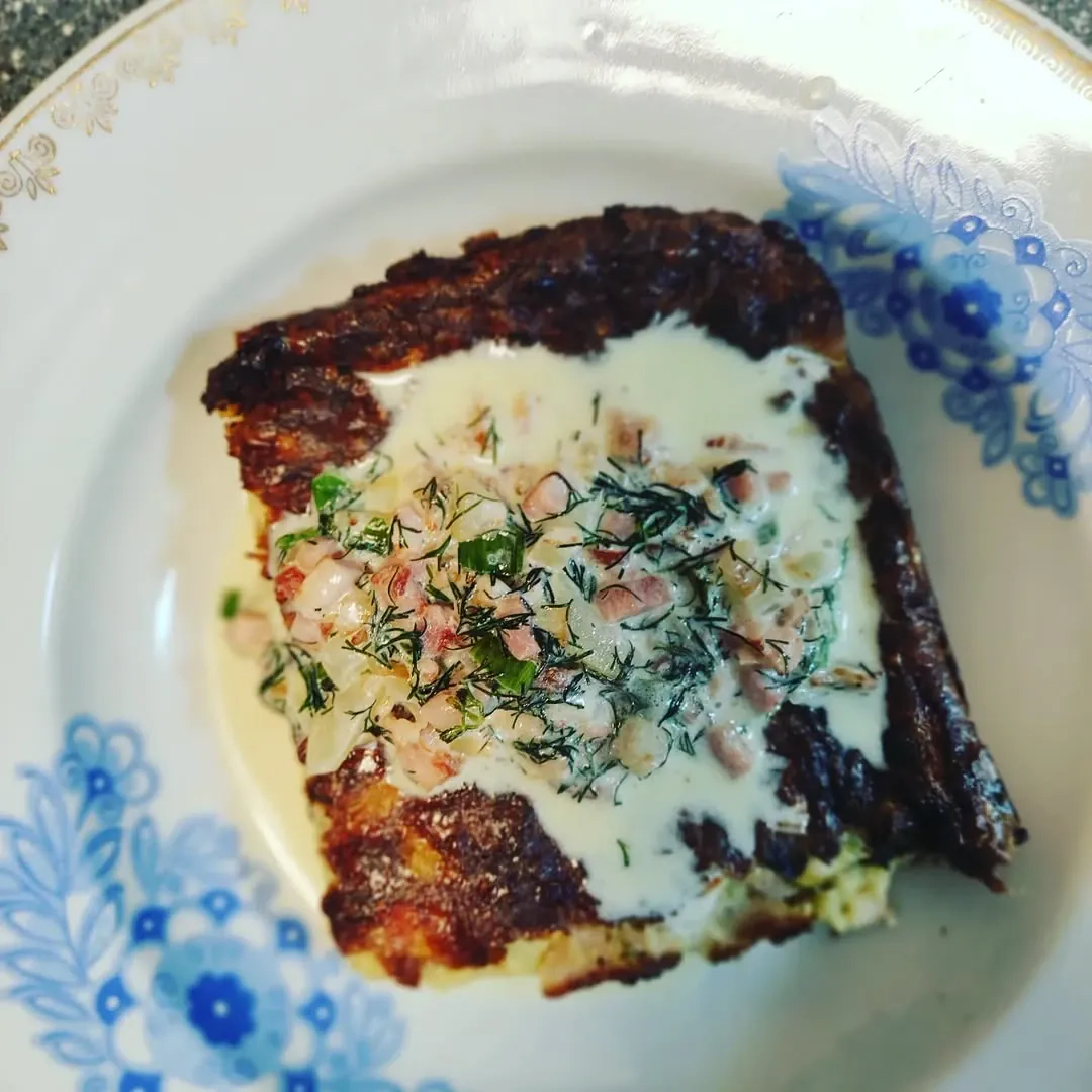 Keto cukinijų kugelis su faršu, varške ir sūriu pagal Beatą