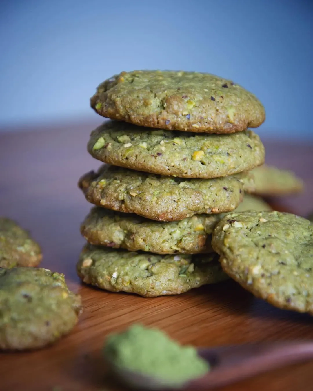 Lengvai padaromi žali sausainiai su matcha milteliais