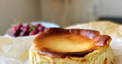 Degintas baskų sūrio pyragas (Burnt Basque cheesecake)