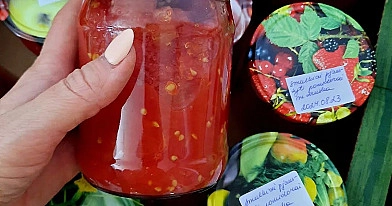 Konservuoti pomidorai savo sultyse su druska (be cukraus)