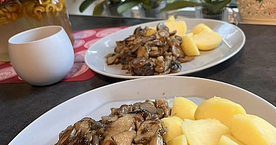 Svieste kepti baravykai