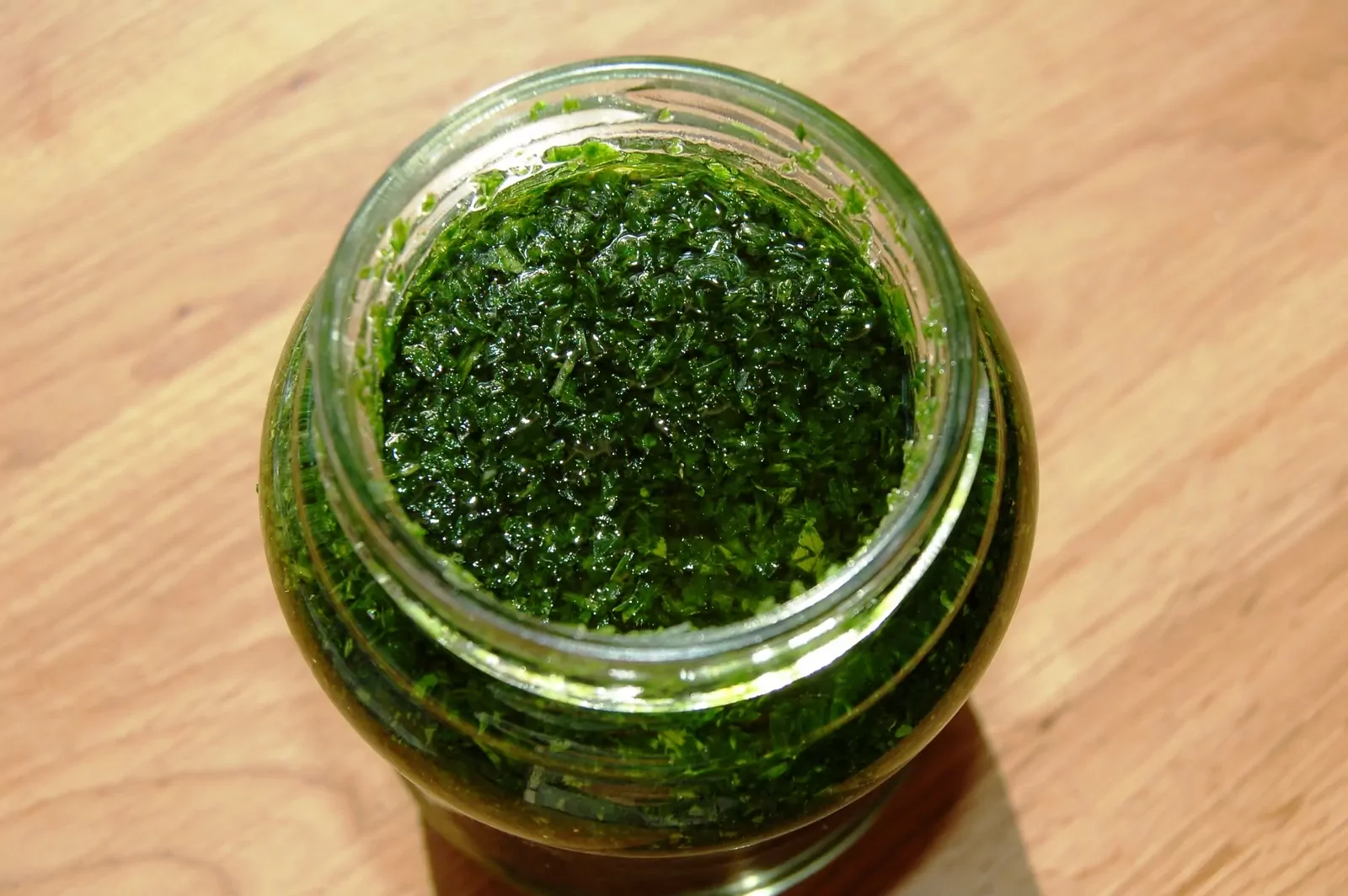 Petražolių pesto padažas