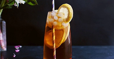 Long Island Iced Tea (Long Ailendas - arbata) kokteilis