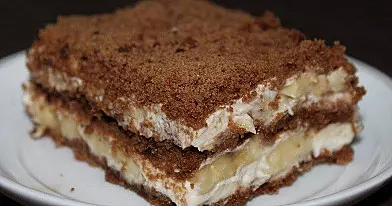 Meduolinis desertas (nekeptas tortas)