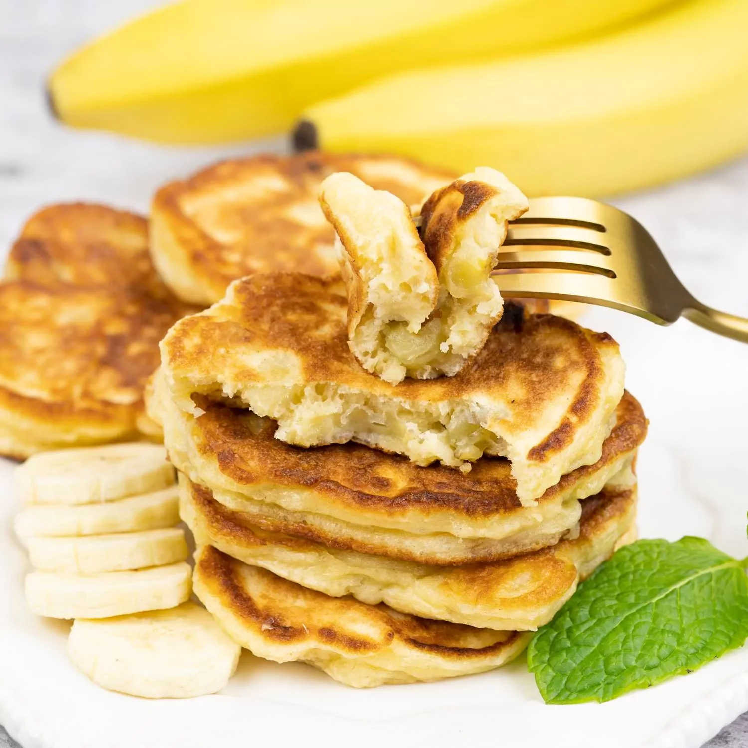 Skaniausi paprasti sveiki bananiniai blynai be gliuteno ir be pieno