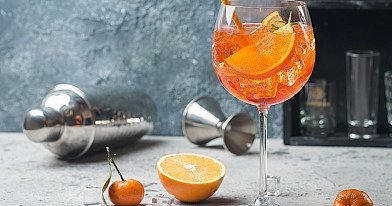 APEROL SPRITZ kokteilis