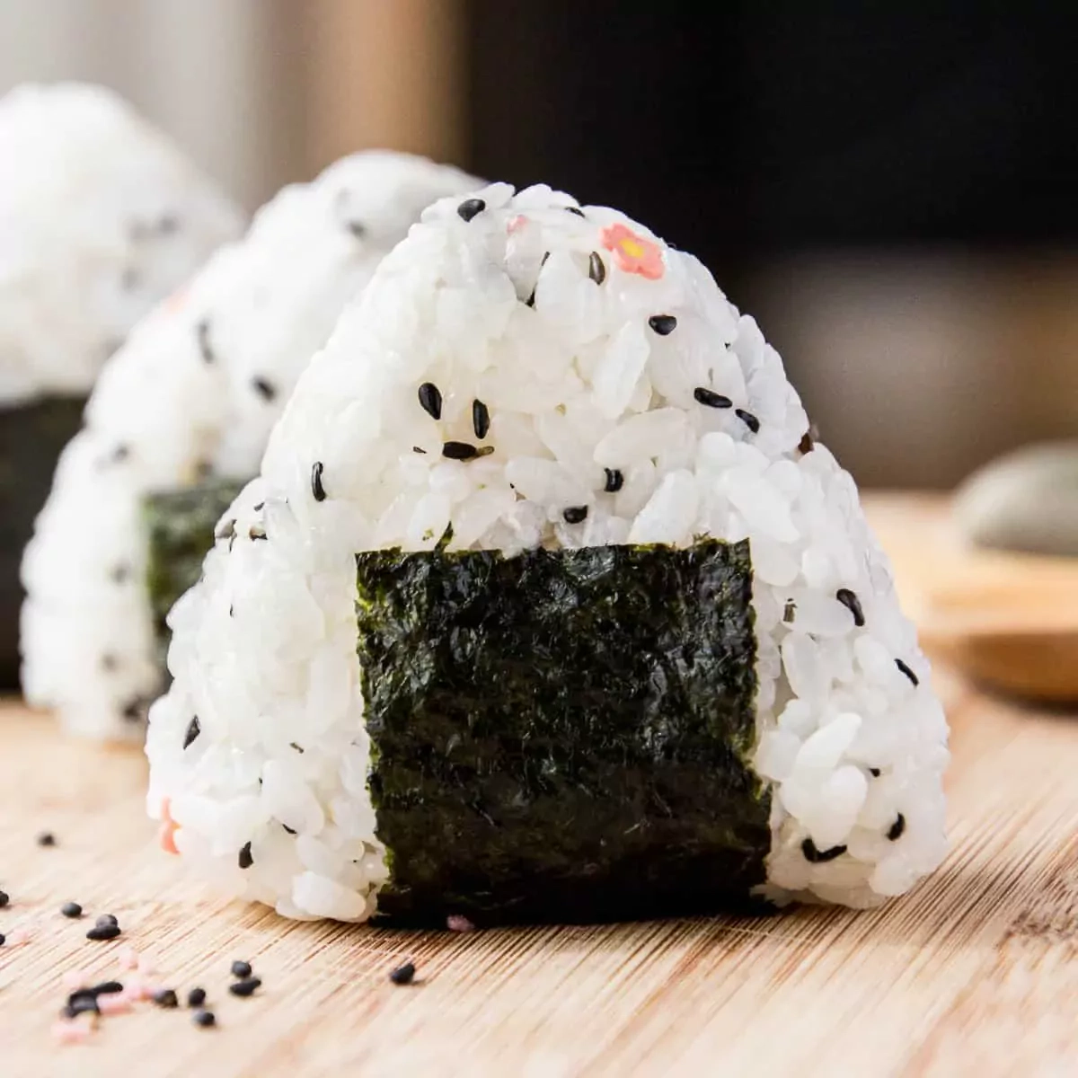 Onigiri rice balls receptas - Tobuli japoniški pusryčiai